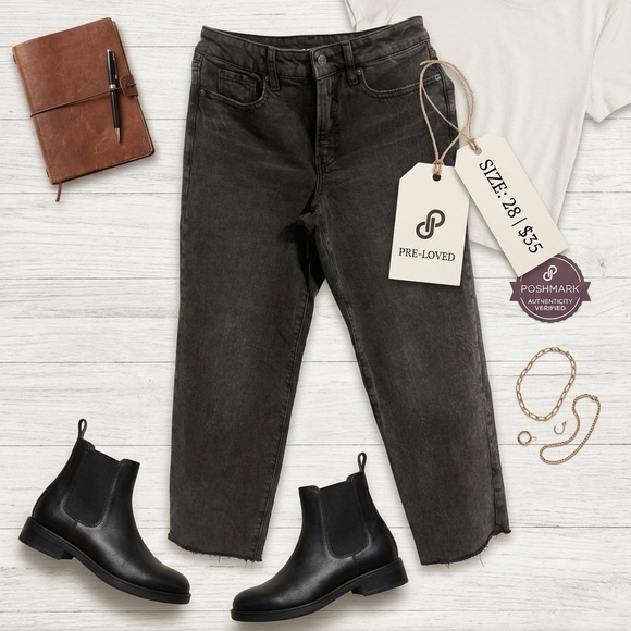 Old Navy Other - Old Navy Woman Size 4 Petite O.G Loose Secret Smooth Pockets Black Wash Jeans